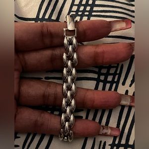 Beautiful chunky silver panther link bracelet sz 7.5